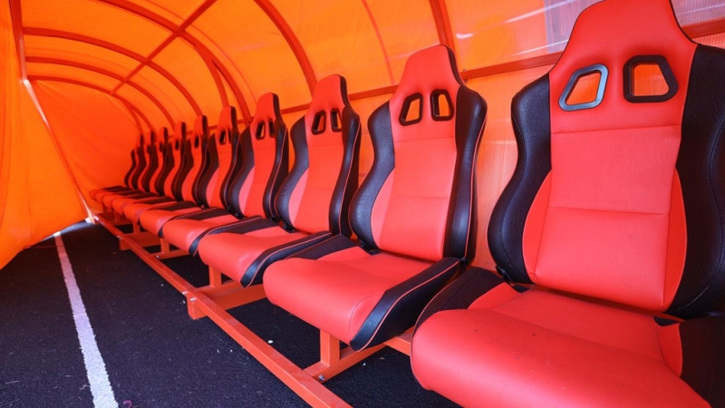 Hệ thống ghế dành cho các vận động viên và Ban huấn luyện. 