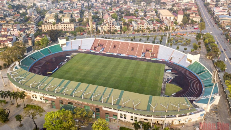 Có sức chứa 20.000 chỗ ngồi, Sân vận động Việt Trì vốn là nơi tổ chức các trận đấu của Câu lạc bộ Phú Thọ ở Giải hạng Nhì Quốc gia 2020. 