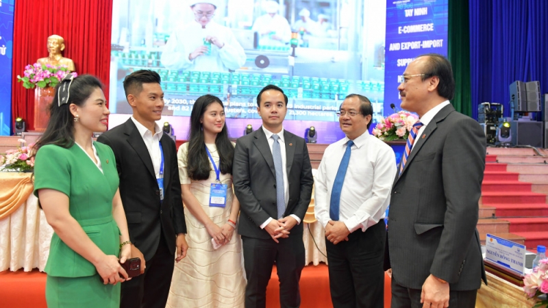 Tỉnh Tây Ninh cam kết luôn đồng hành và tạo mọi điều kiện tốt nhất cho doanh nghiệp khi đến đầu tư