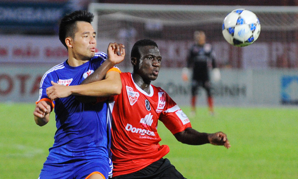 Vòng 23 Toyota V-League 2015, sân Cẩm Phả, ĐTLA thua trận thứ 8 trong mùa