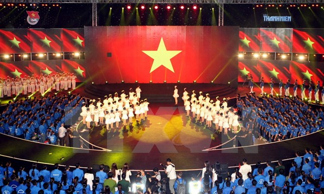 4.000 nghệ sỹ nhiệt huyết trong đêm nhạc hội “Tự hào Tổ quốc tôi”