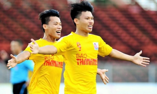 U21 Cúp Quốc gia &#8211; Báo Thanh Niên 2015: Xuất sắc đánh bại chủ nhà, U21 Hà Nội T&T vào chung kết
