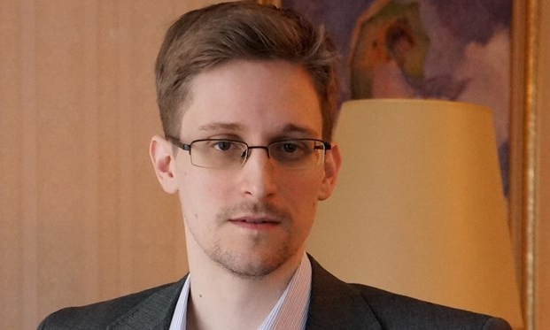 Cựu nhân viên tình báo Edward Snowden sẵn sàng ngồi tù để trở lại Mỹ