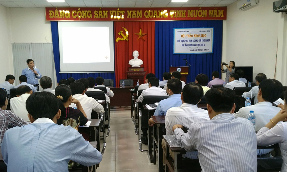 Hội thảo khoa học về thực trạng phát triển các khu cụm công nghiệp