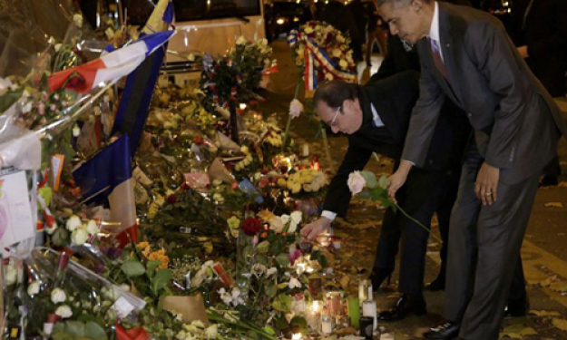 Đặt chân đến Paris, ông Obama đến thẳng nhà hát Bataclan