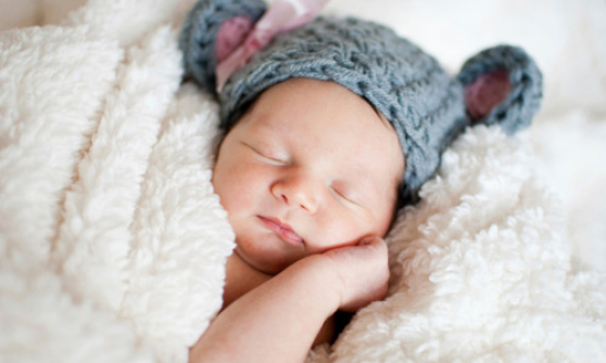 Đột tử ở trẻ sơ sinh và tử vong sau tiêm: Trùng hợp ngẫu nhiên