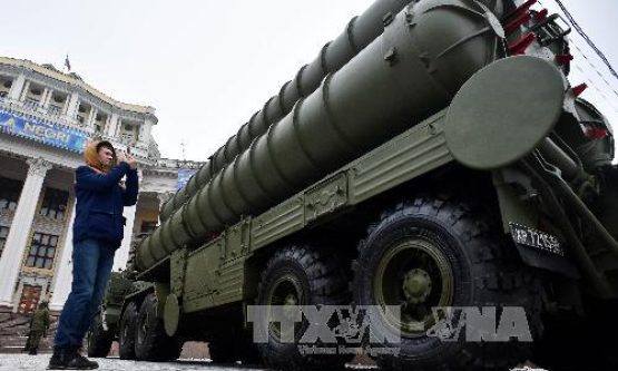 Nga bán tên lửa tối tân S-400 cho Ấn Độ