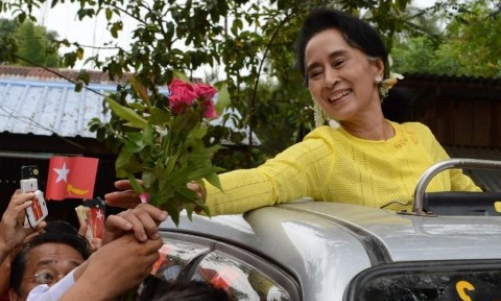 Tổng thống Mỹ Obama chúc mừng thắng lợi của bà Aung San Suu Kyi