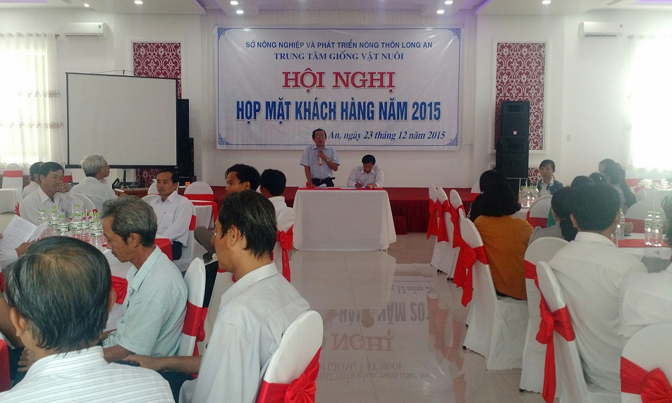 Trung tâm giống vật nuôi Long An họp mặt khách hàng 2015