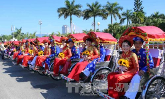 Lễ cưới tập thể công nhân lần đầu tiên tại Đà Nẵng