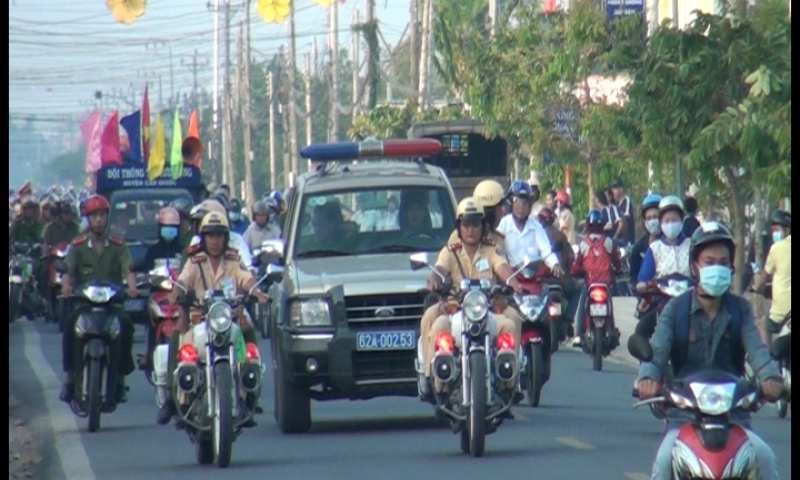 Lễ ra quân phát động năm an toàn giao thông 2016