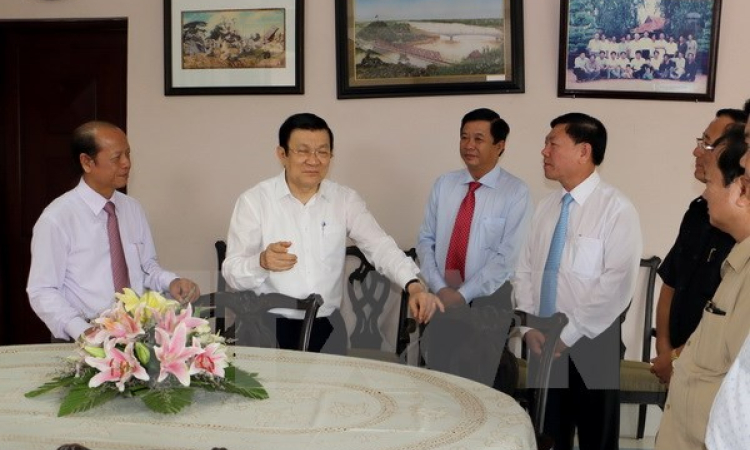 Chủ tịch nước Trương Tấn Sang thăm và chúc tết tại Vĩnh Long