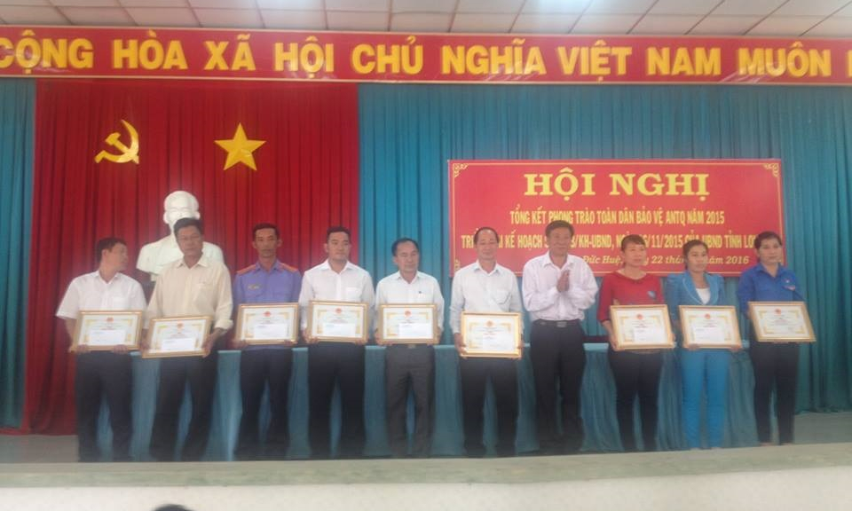 Đức Huệ: Phong trào toàn dân bảo vệ ANTQ tiếp tục được nâng chất