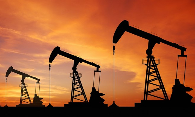 Giá dầu tăng bất chấp kho dự trữ nhiên liệu của Mỹ đầy lên