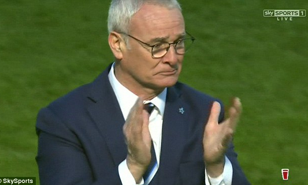 Leicester giành chiến thắng, HLV Ranieri bật khóc