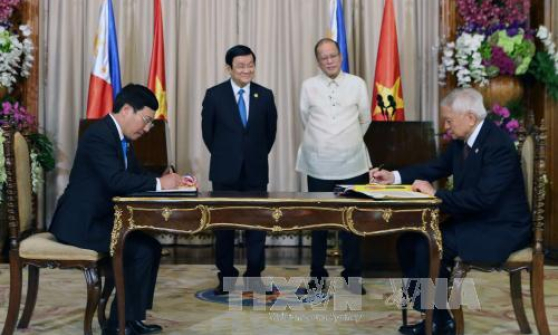 Thủ tướng Nguyễn Xuân Phúc gặp Lãnh đạo các nước ASEAN