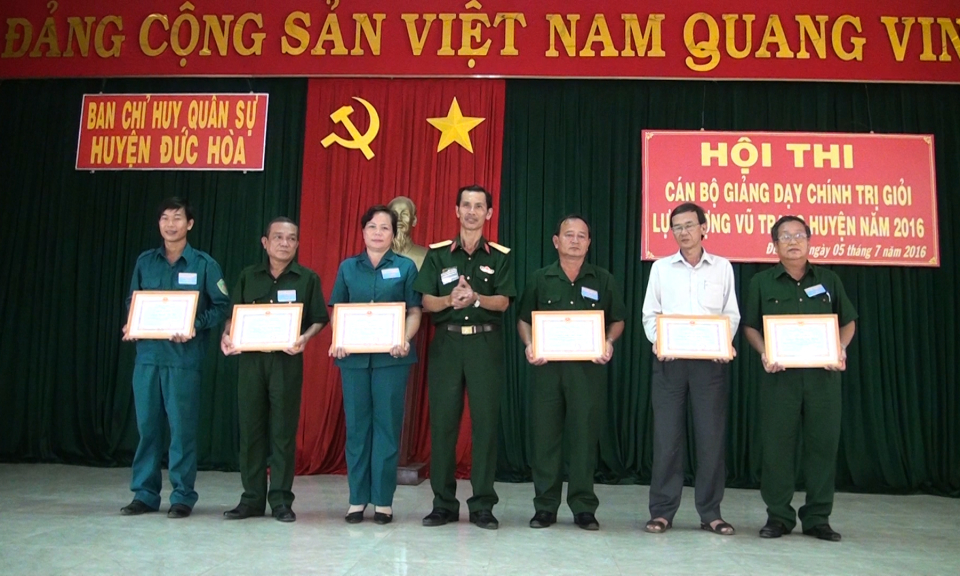 Hội thi cán bộ giảng dạy chính trị giỏi năm 2016