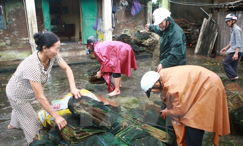 Khẩn trương sơ tán người dân ở những vùng nguy hiểm, thiếu an toàn