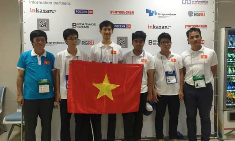 Việt Nam giành hai huy chương vàng Olympic Tin học quốc tế