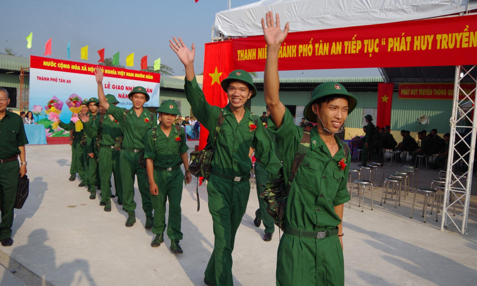 Giao quân đúng quy trình, đúng luật, đủ số lượng và đảm bảo chất lượng