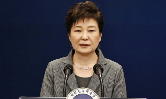 Tổng thống Park Geun-hye bác bỏ cáo buộc trong bê bối chính trị