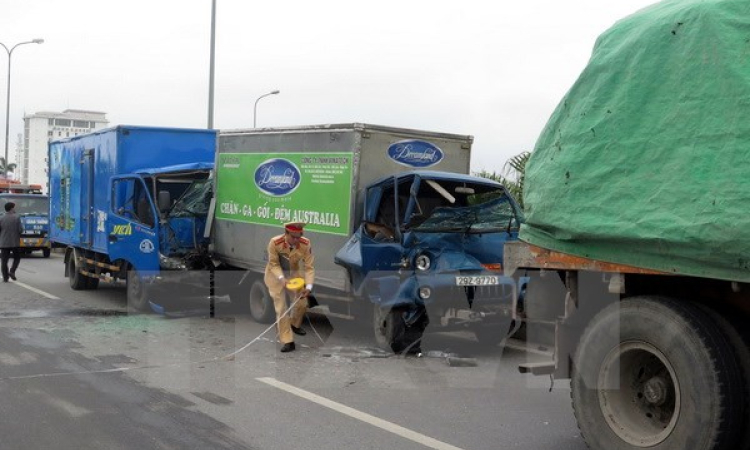 Tai nạn liên hoàn trên cao tốc TP.HCM-Long Thành-Dầu Giây