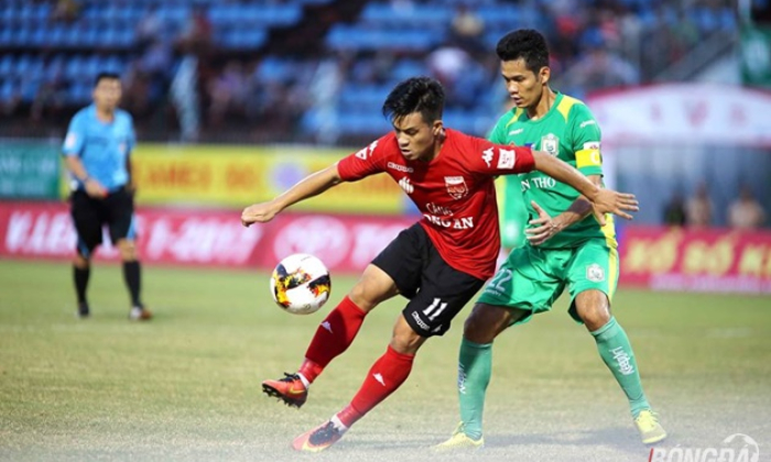 Khai mạc V-League 2017: Long An ngược dòng ngoạn mục giành 3 điểm đầu tiên