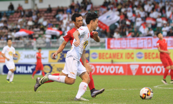 HAGL lần đầu tiên thua Hải Phòng trên sân Pleiku tại V.League