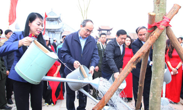 Ông Nguyễn Thiện Nhân: “Bảo vệ rừng, trồng cây phải trở thành thói quen của người Việt Nam“