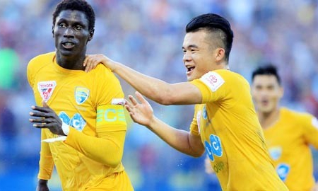 Nhiều ‘ngôi sao’ phải làm khán giả tại vòng 5 V.League 2017