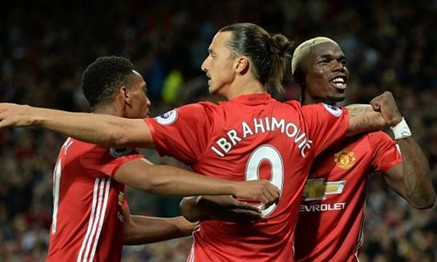 Không vô địch Premier League, MU cũng có thể giành 3 danh hiệu mùa này