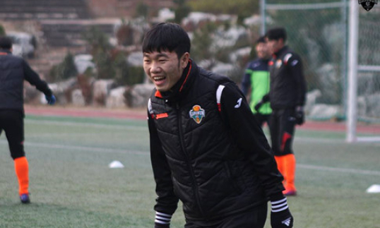 HLV Choi Yun-kyum của Gangwon FC chỉ ra điểm yếu của Xuân Trường