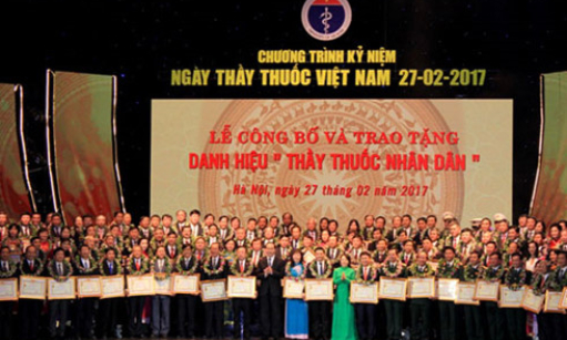 Chủ tịch nước trao danh hiệu “Thầy thuốc Nhân dân” cho 134 cá nhân