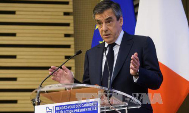 Pháp: Ứng cử viên Tổng thống François Fillon chính thức bị truy tố