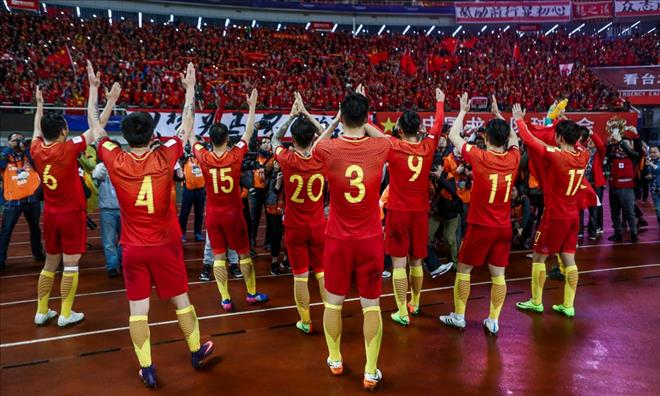 World Cup 2018: Thái Lan giương cờ trắng, Trung Quốc mơ mộng cùng Lippi