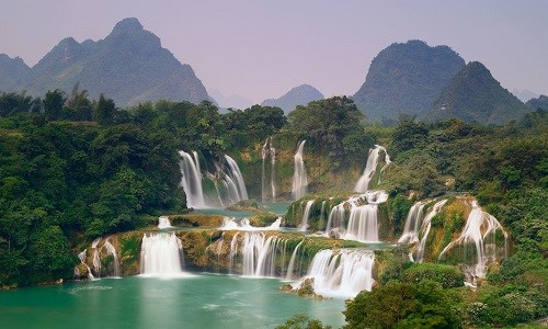 Choáng ngợp trước những thác nước đẹp nhất thế giới