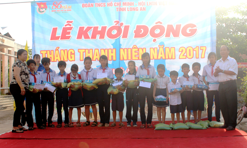 Tỉnh đoàn Long An phát động tháng thanh niên năm 2017 tại Cần Đước