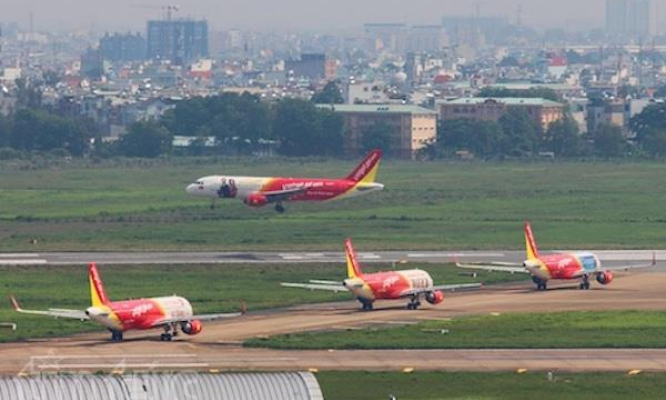 Đình chỉ kíp trực không lưu để xảy ra mất liên lạc với phi công Vietjet Air