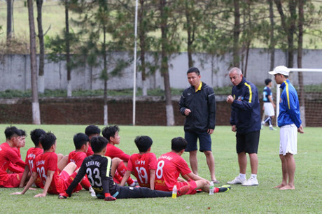 Nong voi cuoc doi dau giua U19 HAGL-Arsenal JMG gap U19 Gwangju hinh anh