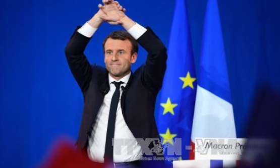 Bầu cử Pháp: Ứng cử viên 39 tuổi Emmanuel Macron dẫn đầu vòng 1