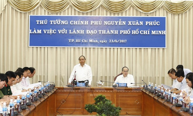 Thủ tướng yêu cầu các bộ, ngành &#8220;xắn tay áo&#8221; giúp TP Hồ Chí Minh