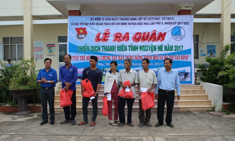 Mộc Hóa: Ra quân chiến dịch thanh niên tình nguyện hè năm 2017