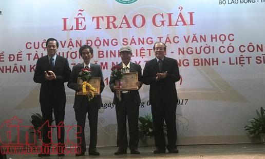 Trao giải cho 41 tác phẩm về đề tài thương binh liệt sĩ, người có công