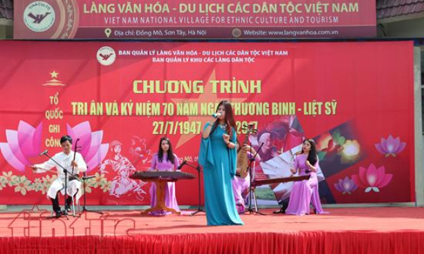 Tri ân các liệt sĩ tại Làng Văn hóa- du lịch các dân tộc Việt Nam