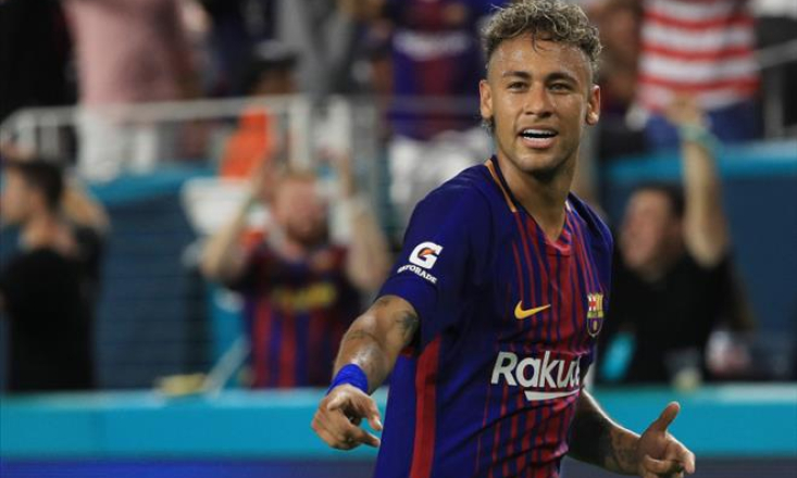 Neymar đồng ý hợp đồng trị giá 450 triệu bảng với PSG