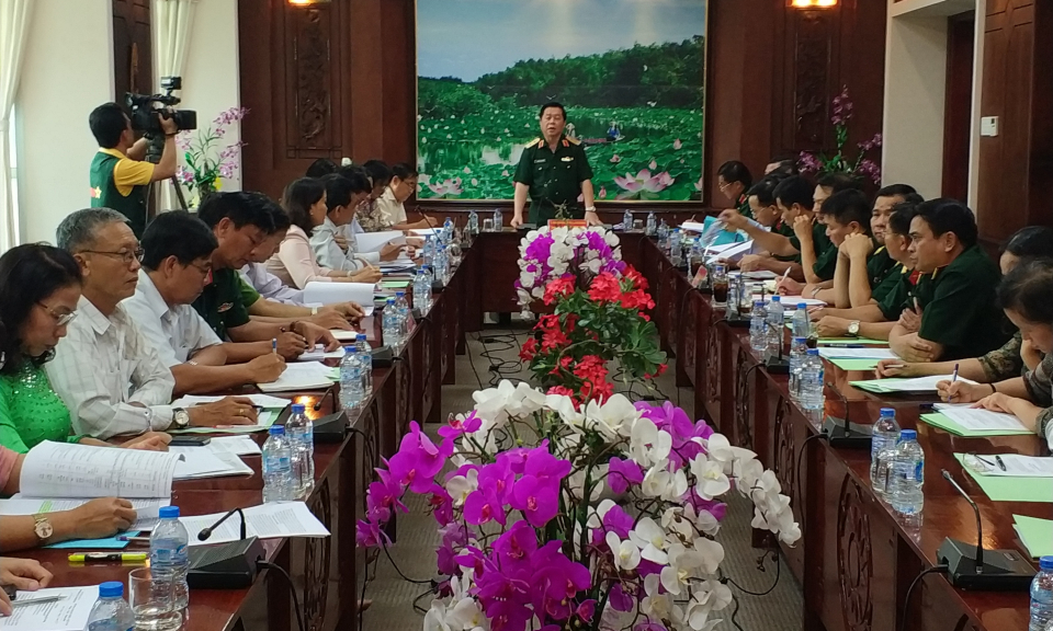 Ban chỉ đạo TƯ về phong trào “Toàn dân đoàn kết xây dựng đời sống văn hóa” làm việc với Long An