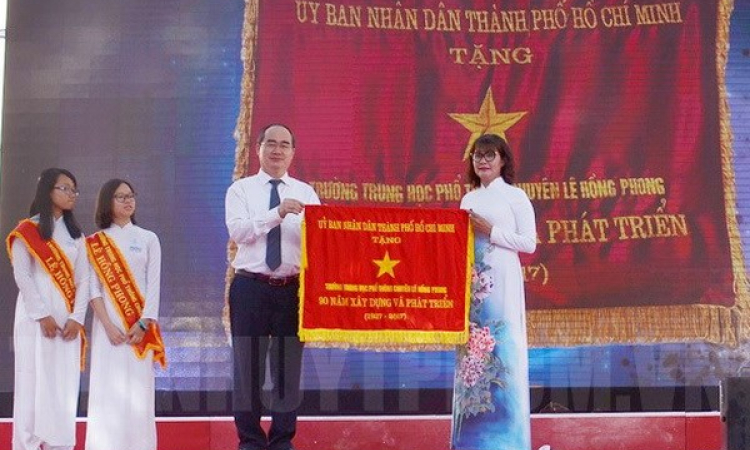 Kỷ niệm 90 năm thành lập Trường THPT chuyên Lê Hồng Phong