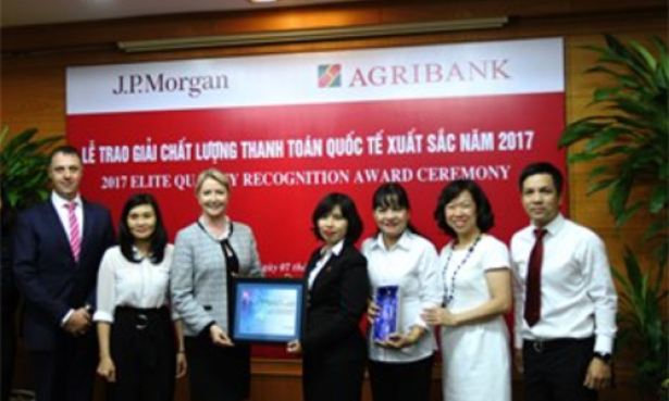 Agribank nhận giải thưởng &#8216;Chất lượng thanh toán Quốc tế xuất sắc năm 2017&#8243;