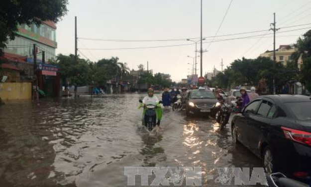 Ngày 11/9: Mưa dông trên cả nước, miền núi đề phòng lũ quét, sạt lở đất