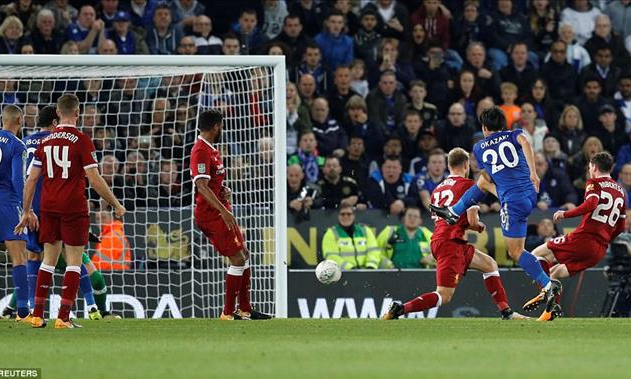 Leicester 2-0 Liverpool: Khác nhau bởi cách thay người